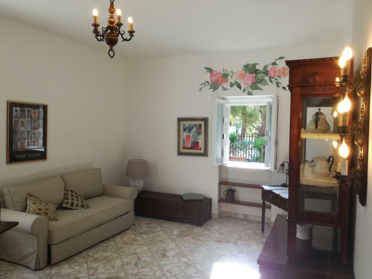 Villa Mariolina Guest House Bari Bagian luar foto